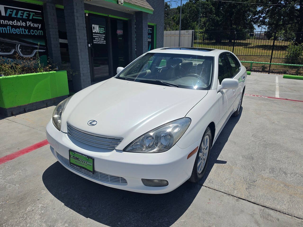 Used 2002 Lexus ES 330 w/ Premium Pkg FWD image 3