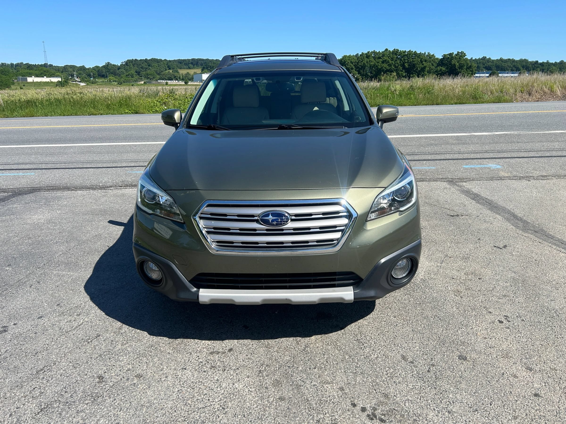 Used 2016 Subaru Outback 2.5i Limited AWD/4WD image 4