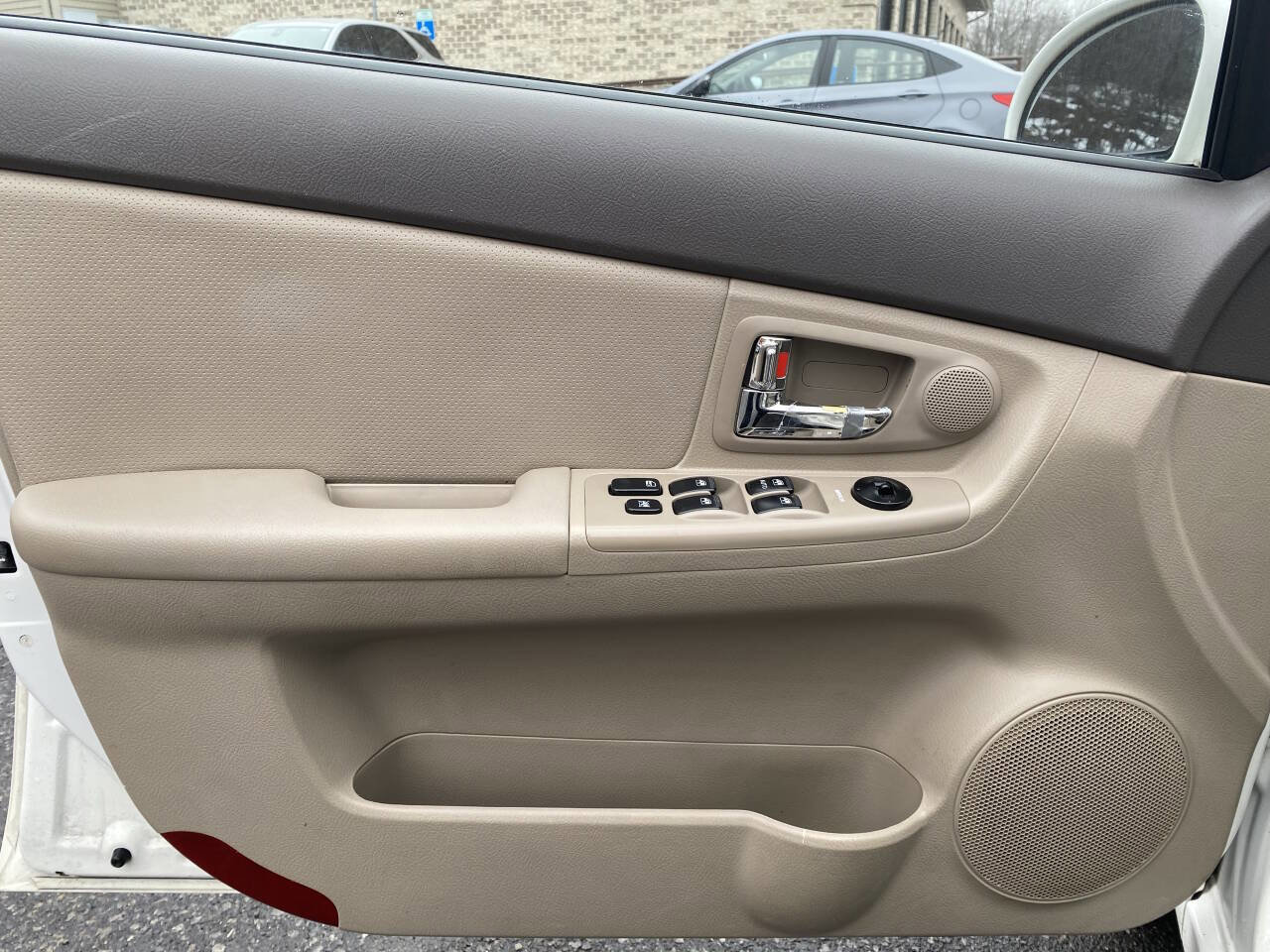 Used 2008 Kia Spectra EX image 10