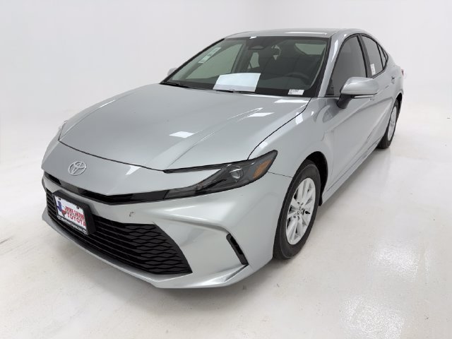 New 2026 Toyota Camry LE FWD image 4