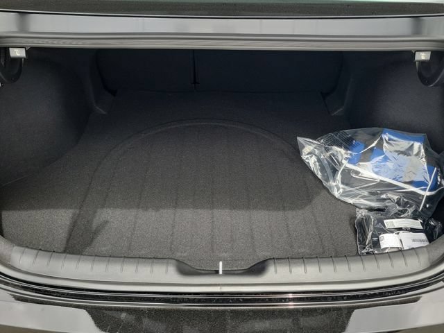 New 2026 Hyundai Elantra SEL Sport FWD image 26
