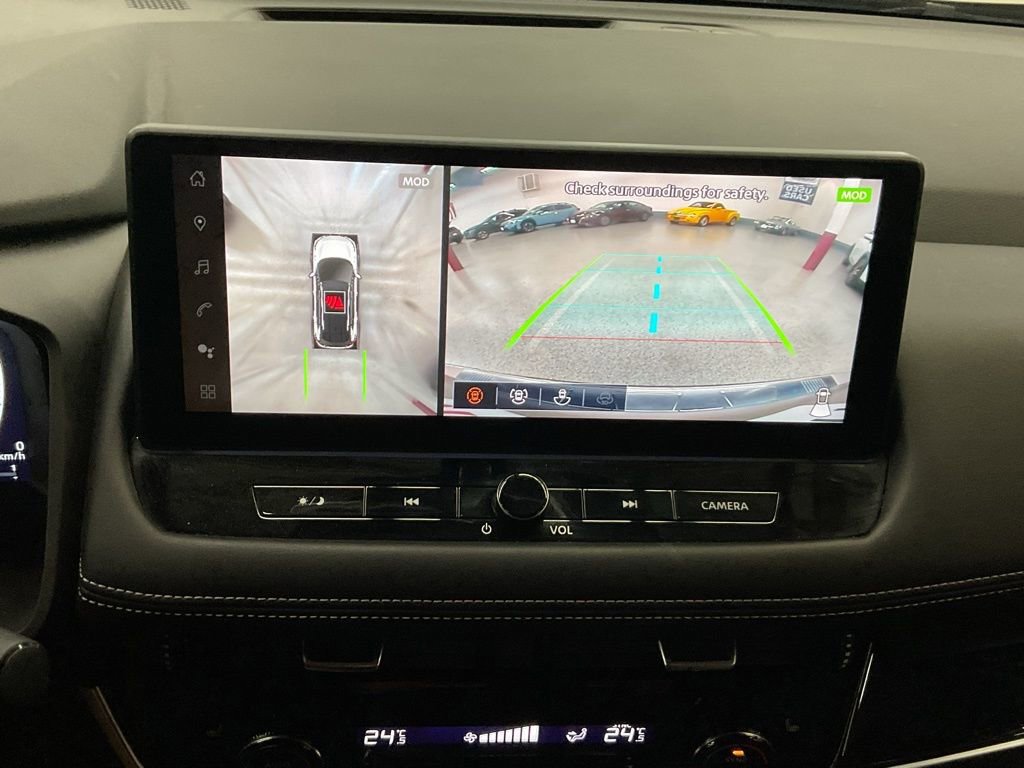 Used 2025 Nissan Rogue SL image 14