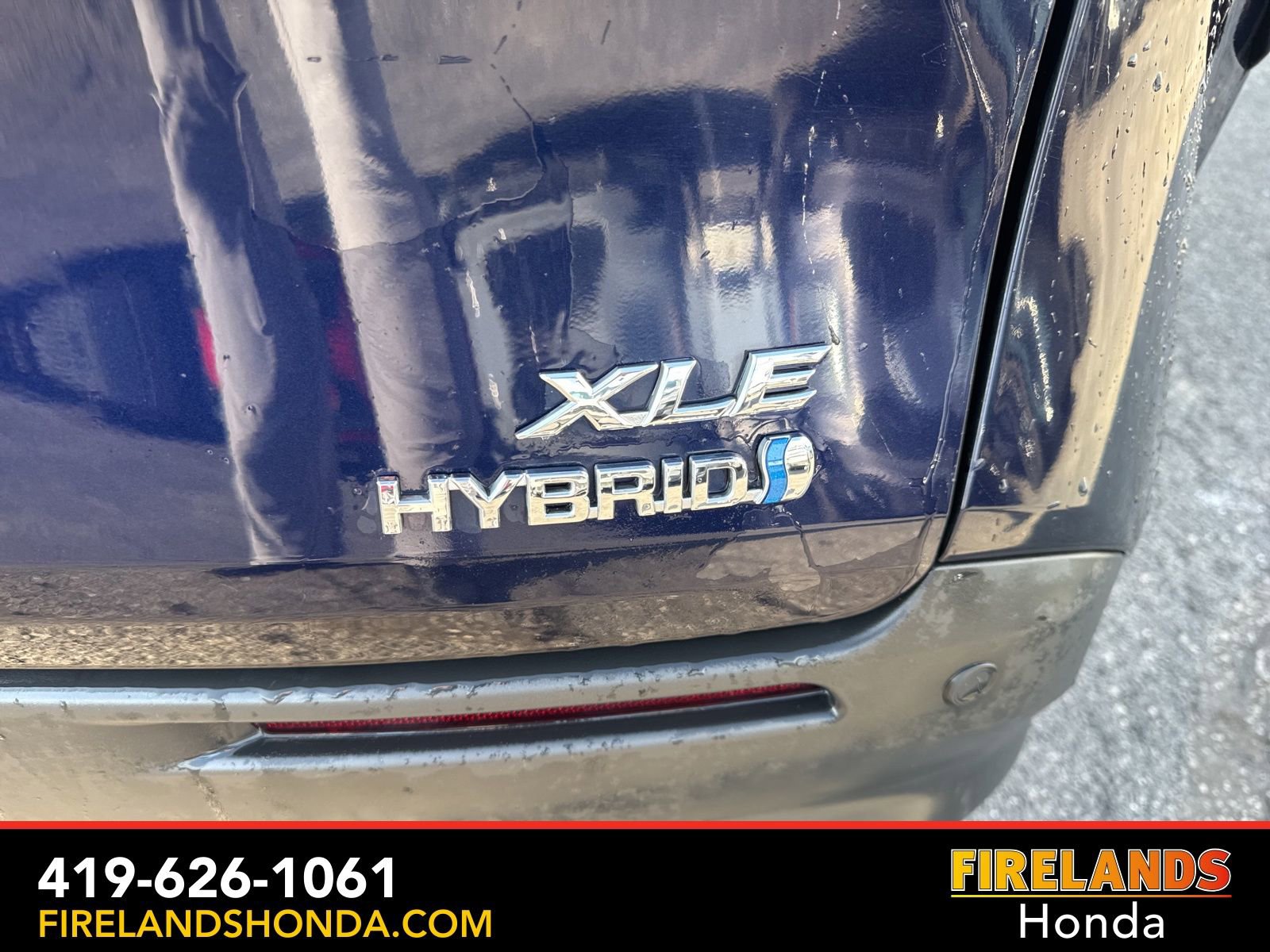 Used 2024 Toyota Sienna XLE image 31