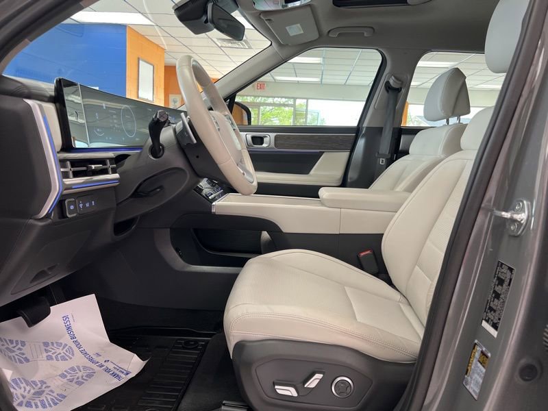 Used 2024 Hyundai Santa Fe Limited AWD/4WD image 19