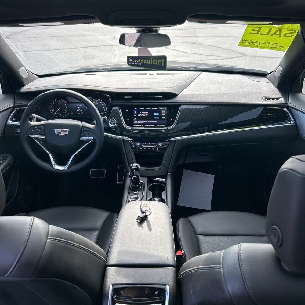 Used 2023 Cadillac XT6 Sport AWD/4WD image 16