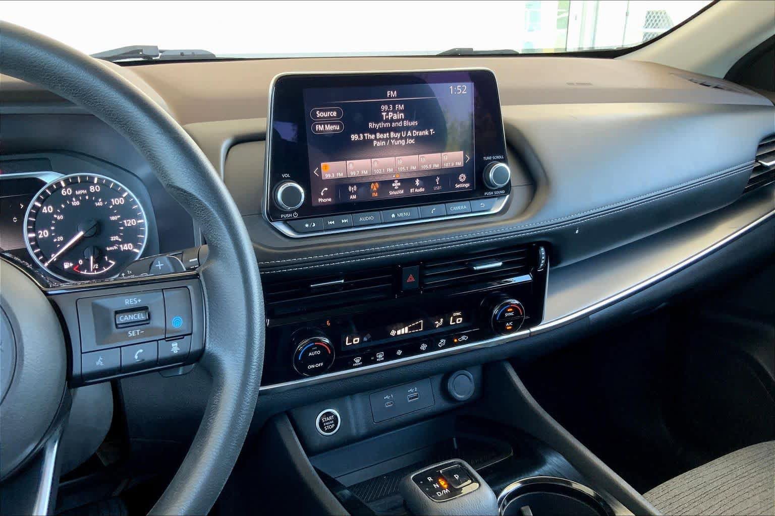 Used 2022 Nissan Rogue SV AWD/4WD image 7