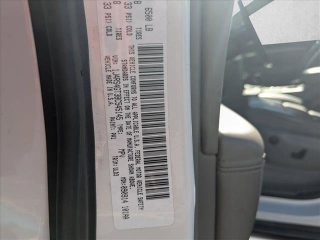 Used 2011 Jeep Grand Cherokee Laredo image 29