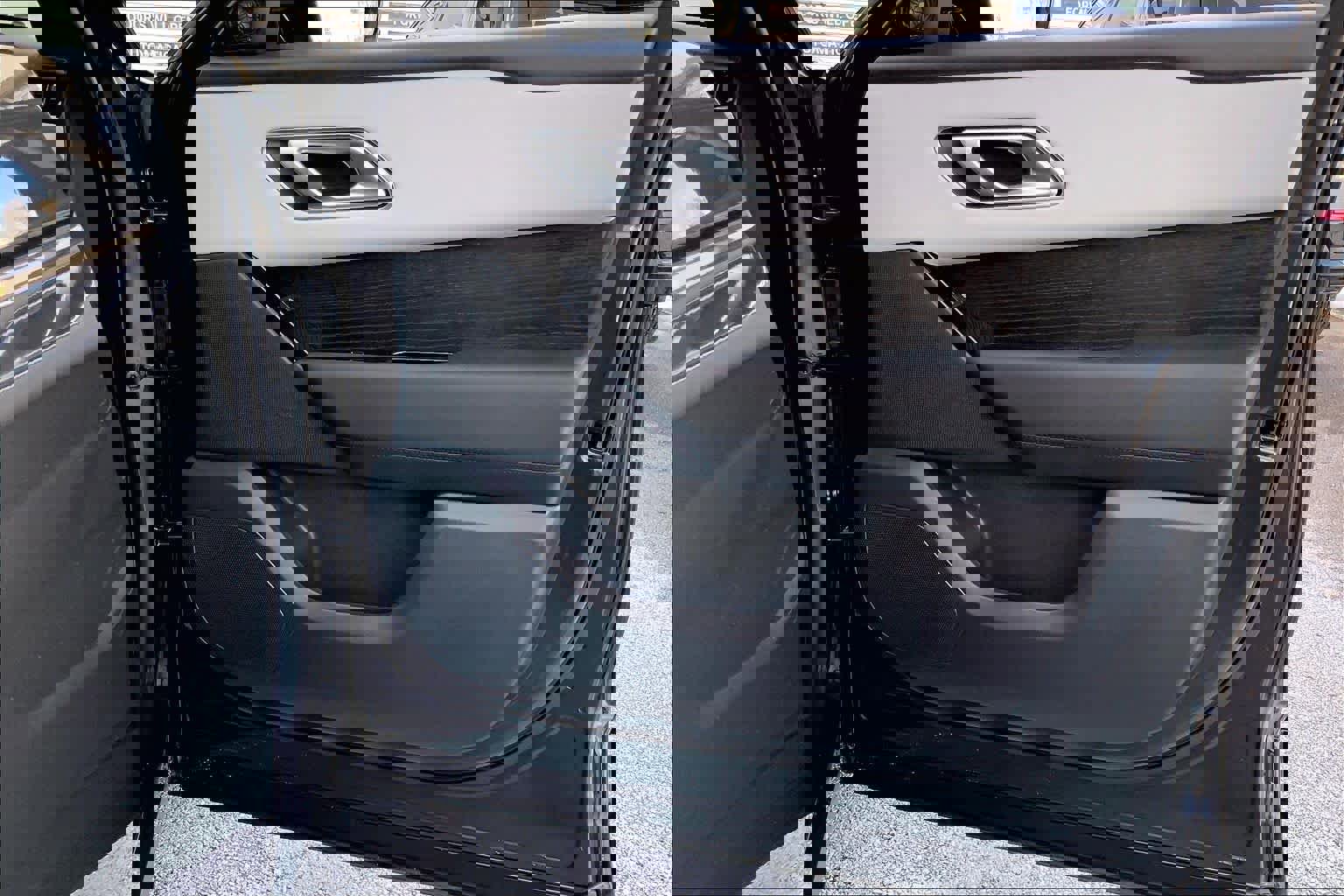 Used 2026 Land Rover Range Rover Velar Dynamic SE image 22