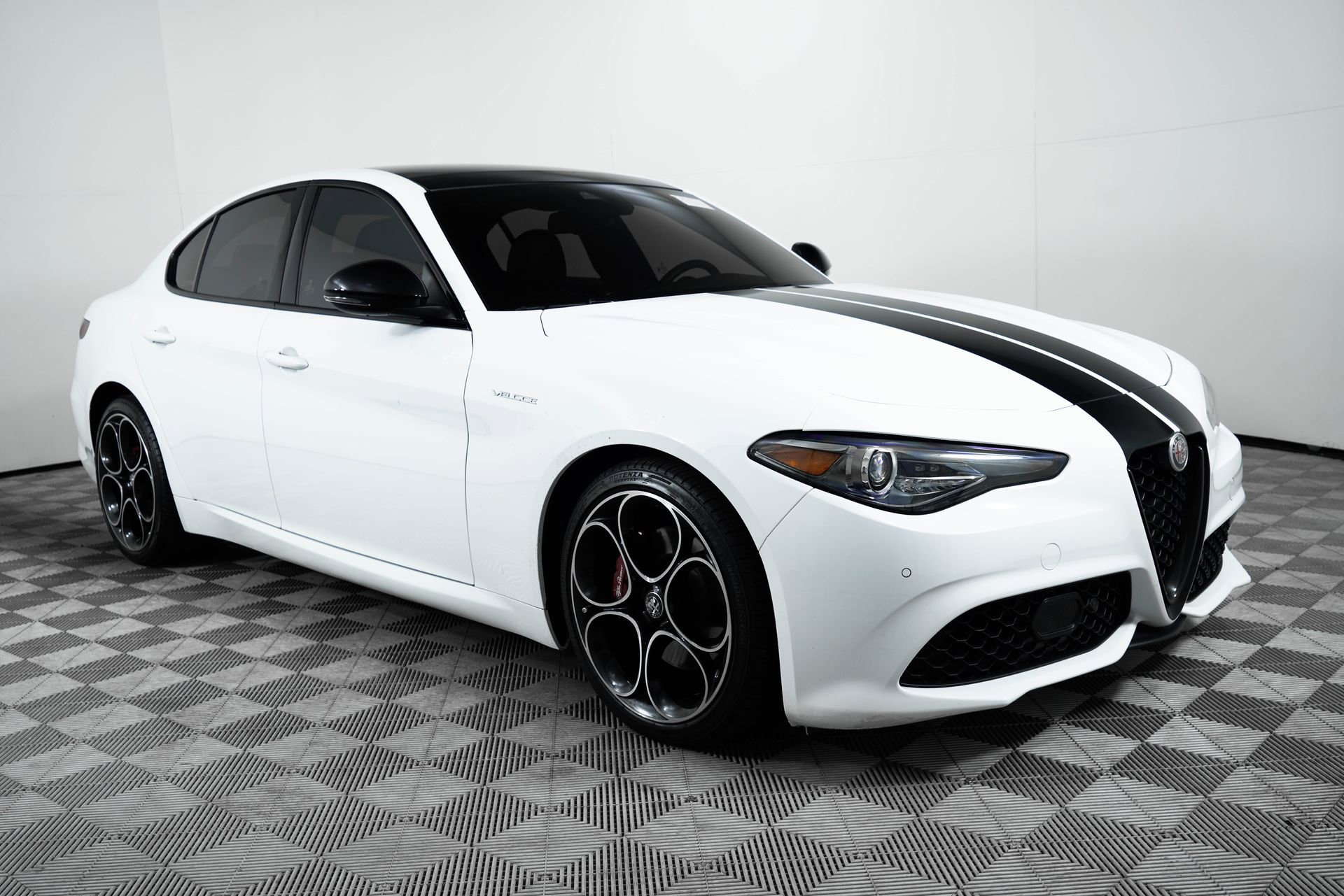 Used 2023 Alfa Romeo Giulia Veloce