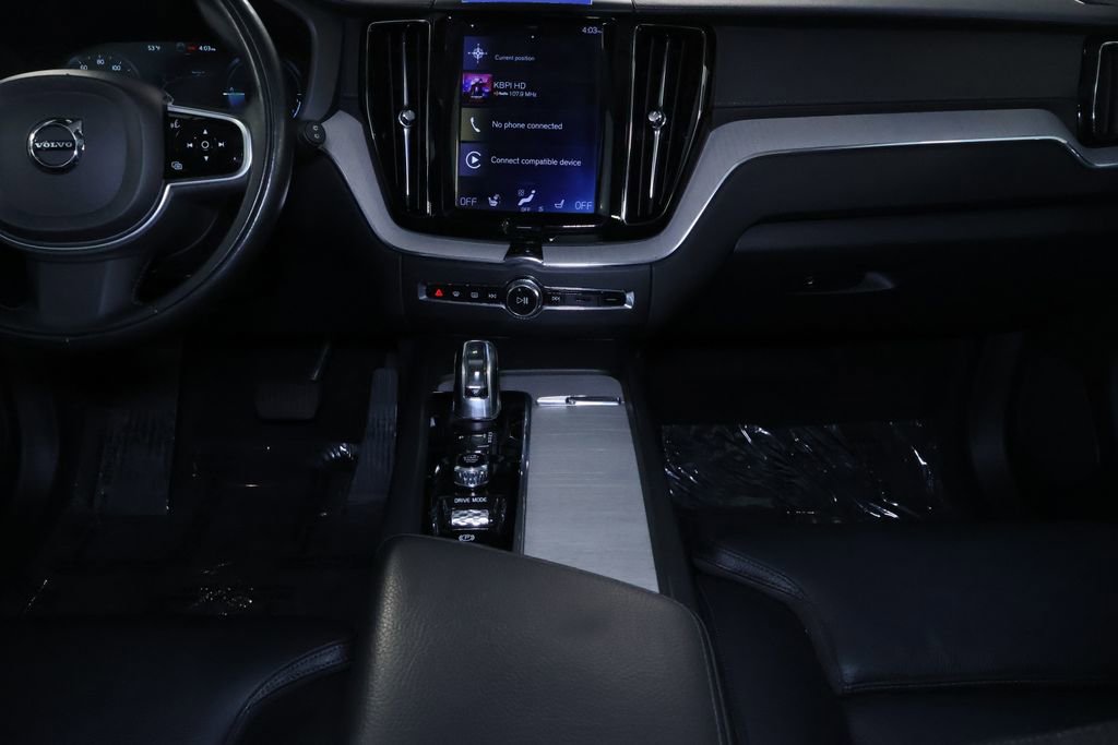 Used 2019 Volvo XC60 T8 Inscription w/ Advanced Package image 18