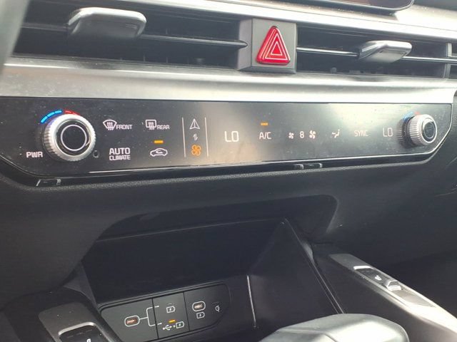 Used 2024 Kia Sorento S AWD/4WD image 14