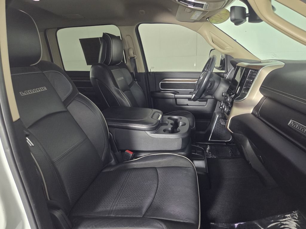 Used 2022 RAM 2500 Laramie AWD/4WD image 32