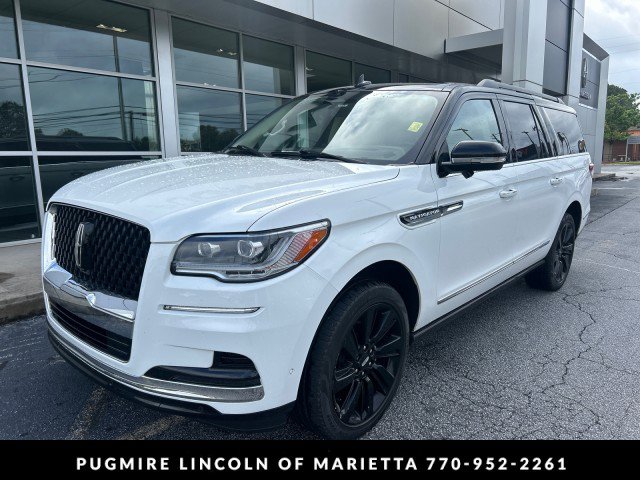 Used 2023 Lincoln Navigator L Black Label AWD/4WD image 2