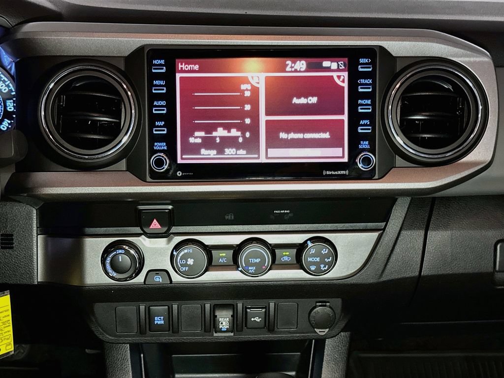 Used 2020 Toyota Tacoma SR5 AWD/4WD image 30