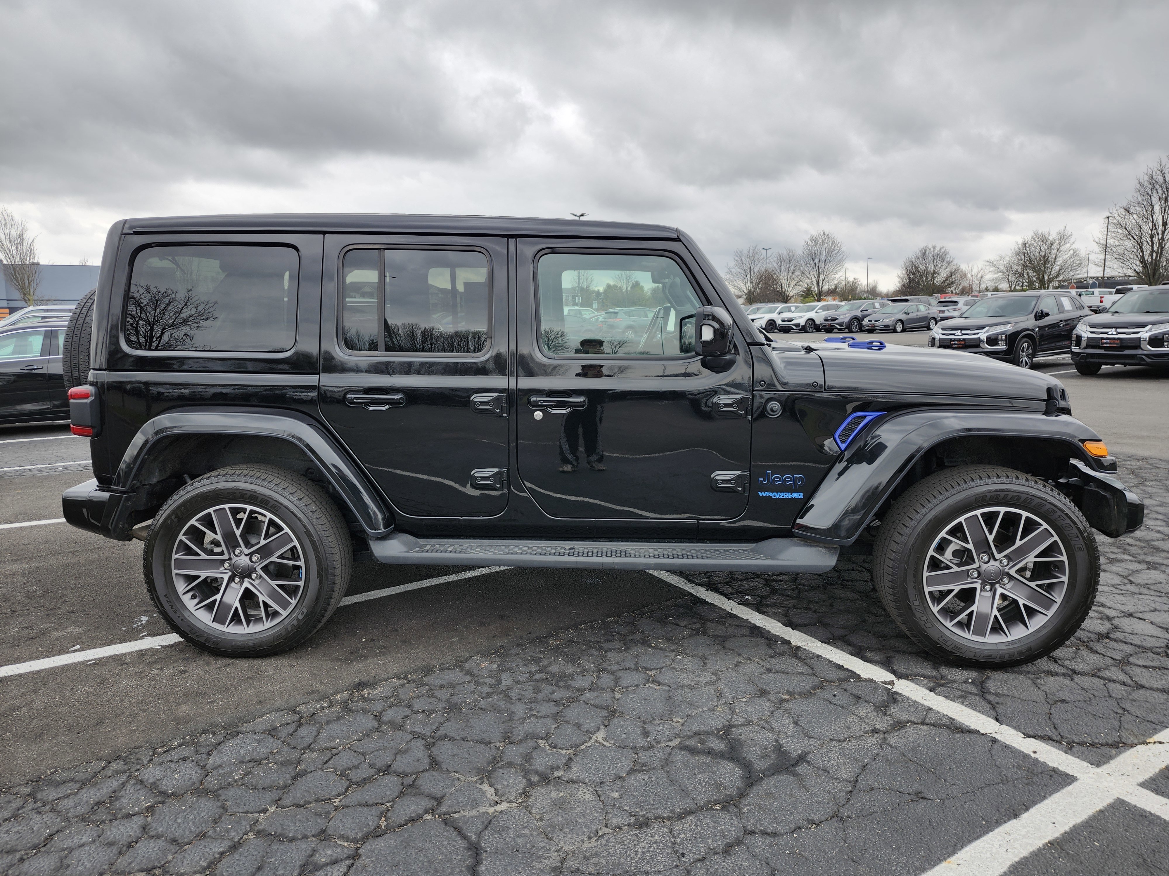 Used 2022 Jeep Wrangler Unlimited Sahara image 19