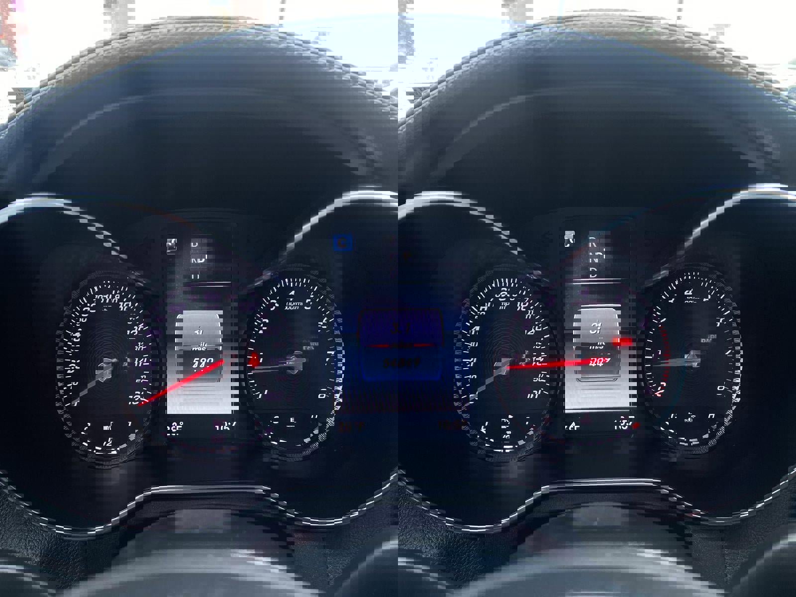 Used 2018 Mercedes-Benz GLC 300 4MATIC Coupe image 4