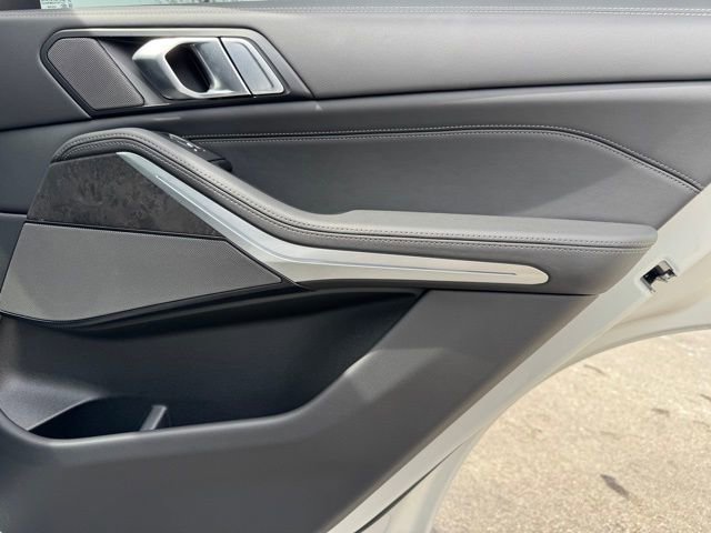 Certified 2026 BMW X5 xDrive50e image 30