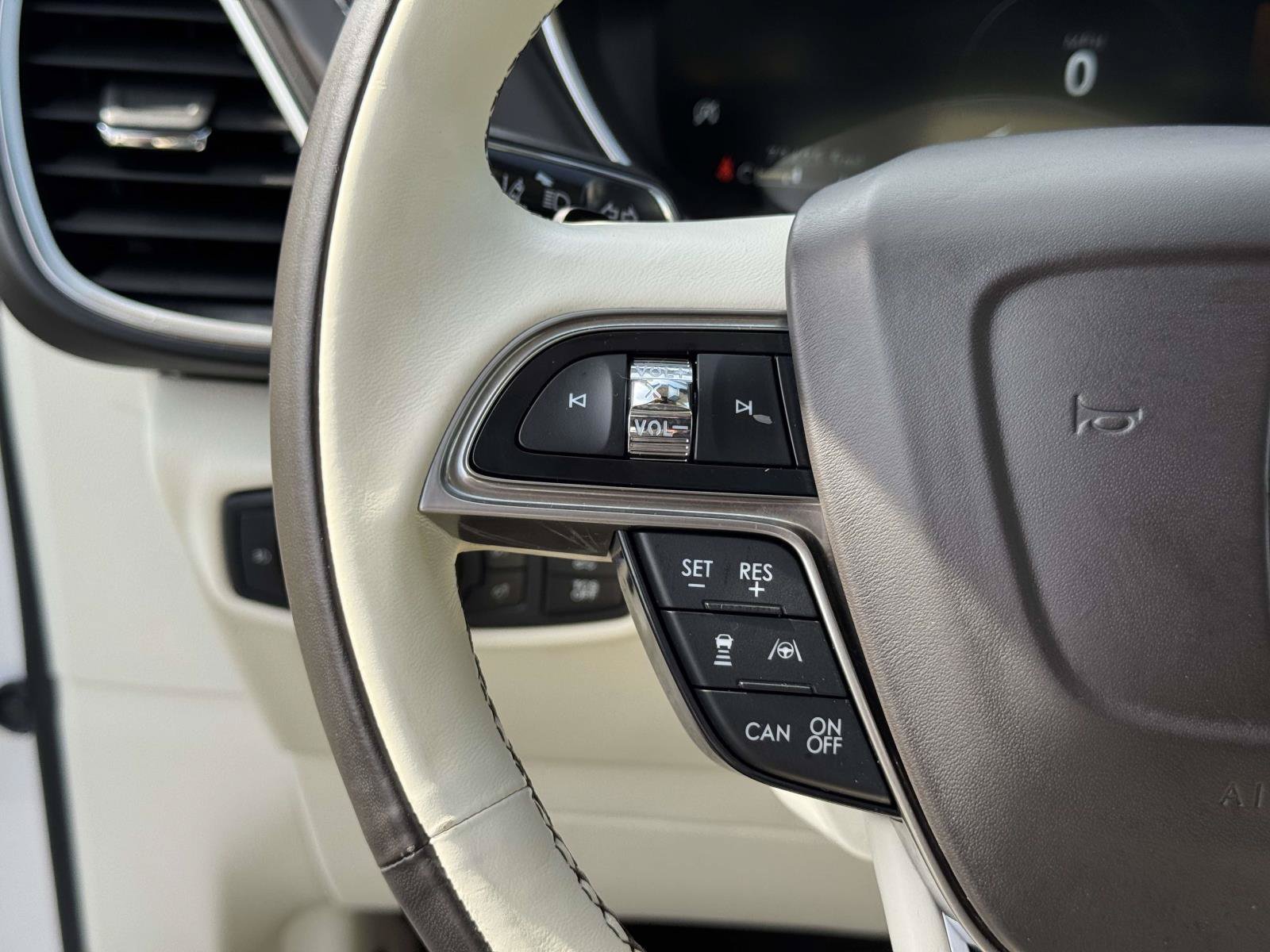 Used 2019 Lincoln Nautilus Black Label AWD/4WD image 7