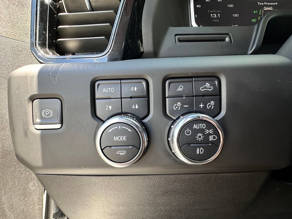 Used 2024 GMC Sierra 1500 AT4 w/ AT4 Premium Package AWD/4WD image 37