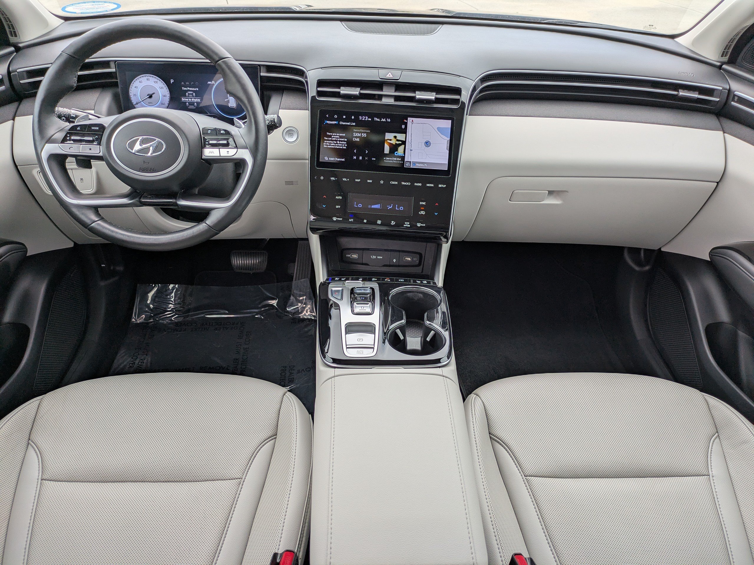 Certified 2024 Hyundai Tucson Limited FWD image 14