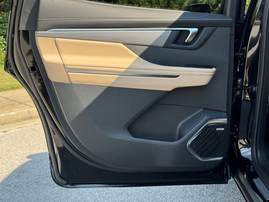 New 2026 Buick Enclave Preferred w/ Power Package image 21