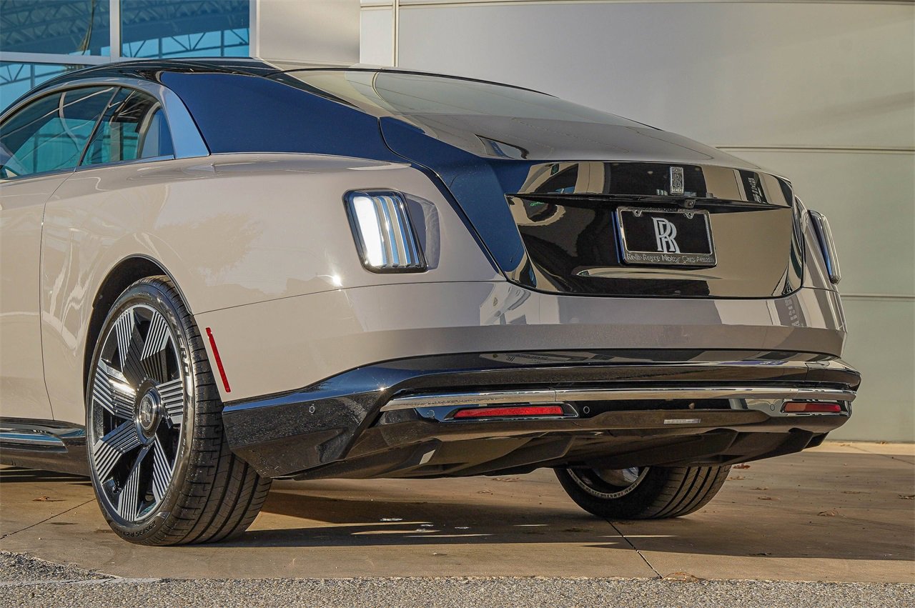 New 2026 Rolls-Royce Spectre Base image 15