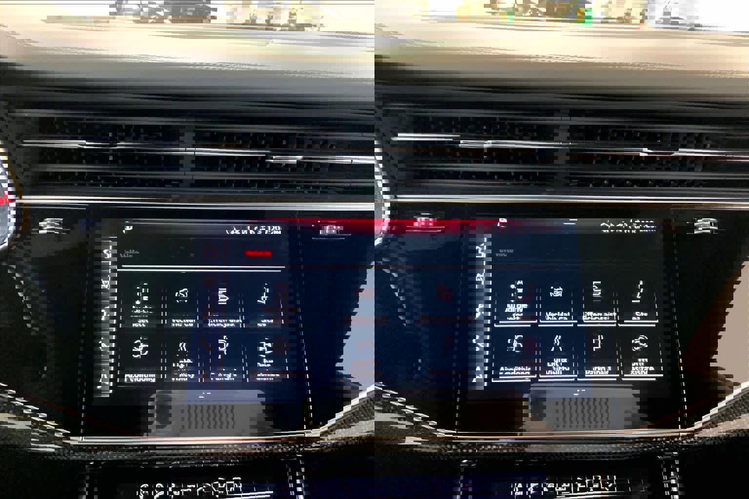 Used 2023 Audi SQ8 Prestige image 35