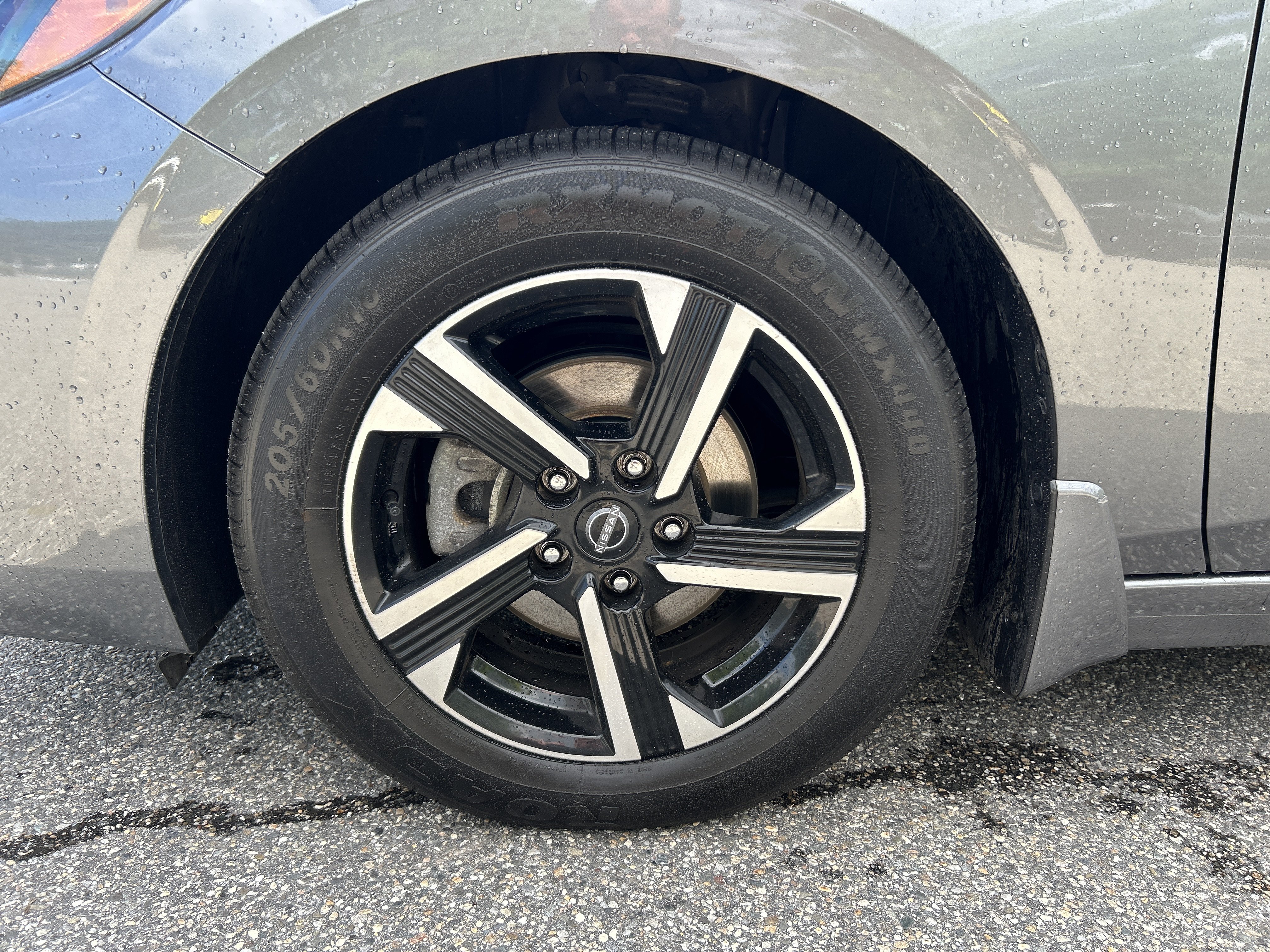 Used 2024 Nissan Sentra SV w/ All-Weather Package FWD image 12