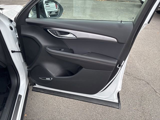 Used 2025 Buick Envision Sport Touring image 31