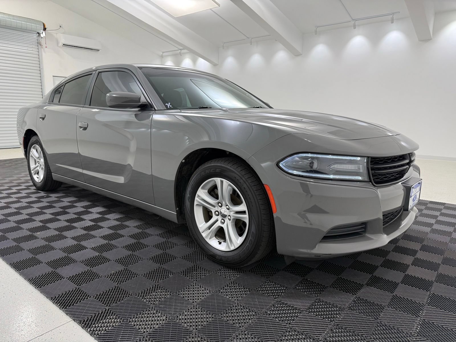 Used 2019 Dodge Charger SXT