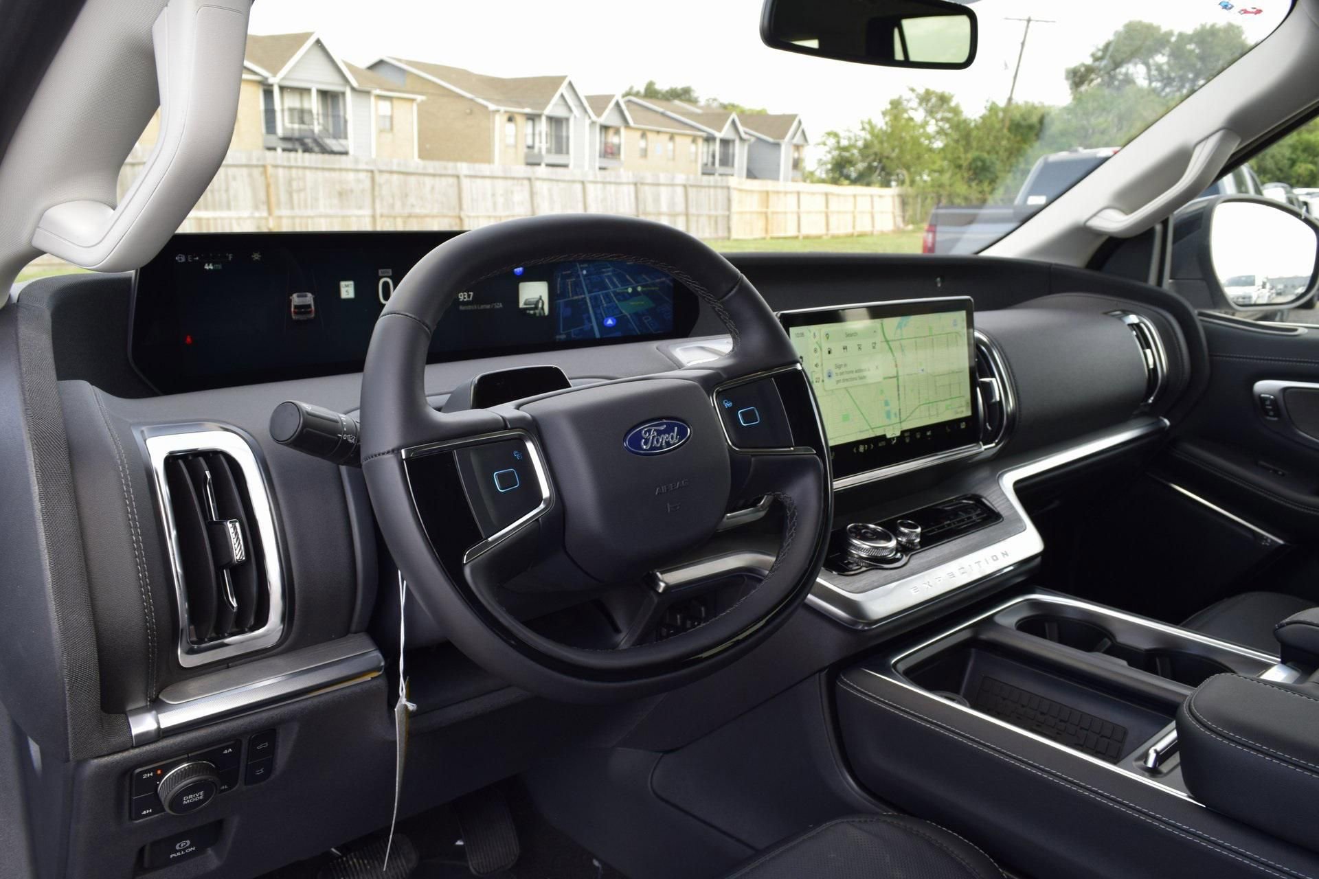 New 2025 Ford Expedition Platinum w/ Driver's Package image 17