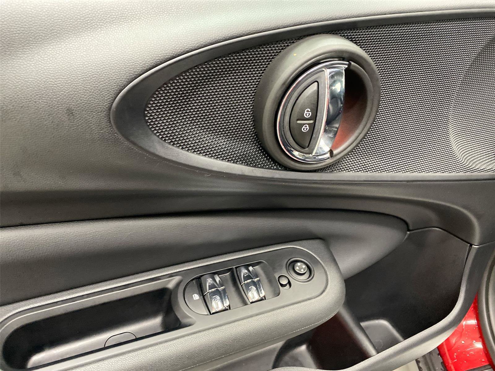 Used 2020 MINI Cooper Clubman S w/ Storage Package image 19