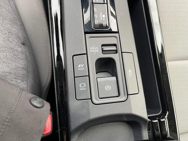 New 2026 Toyota Prius LE image 19