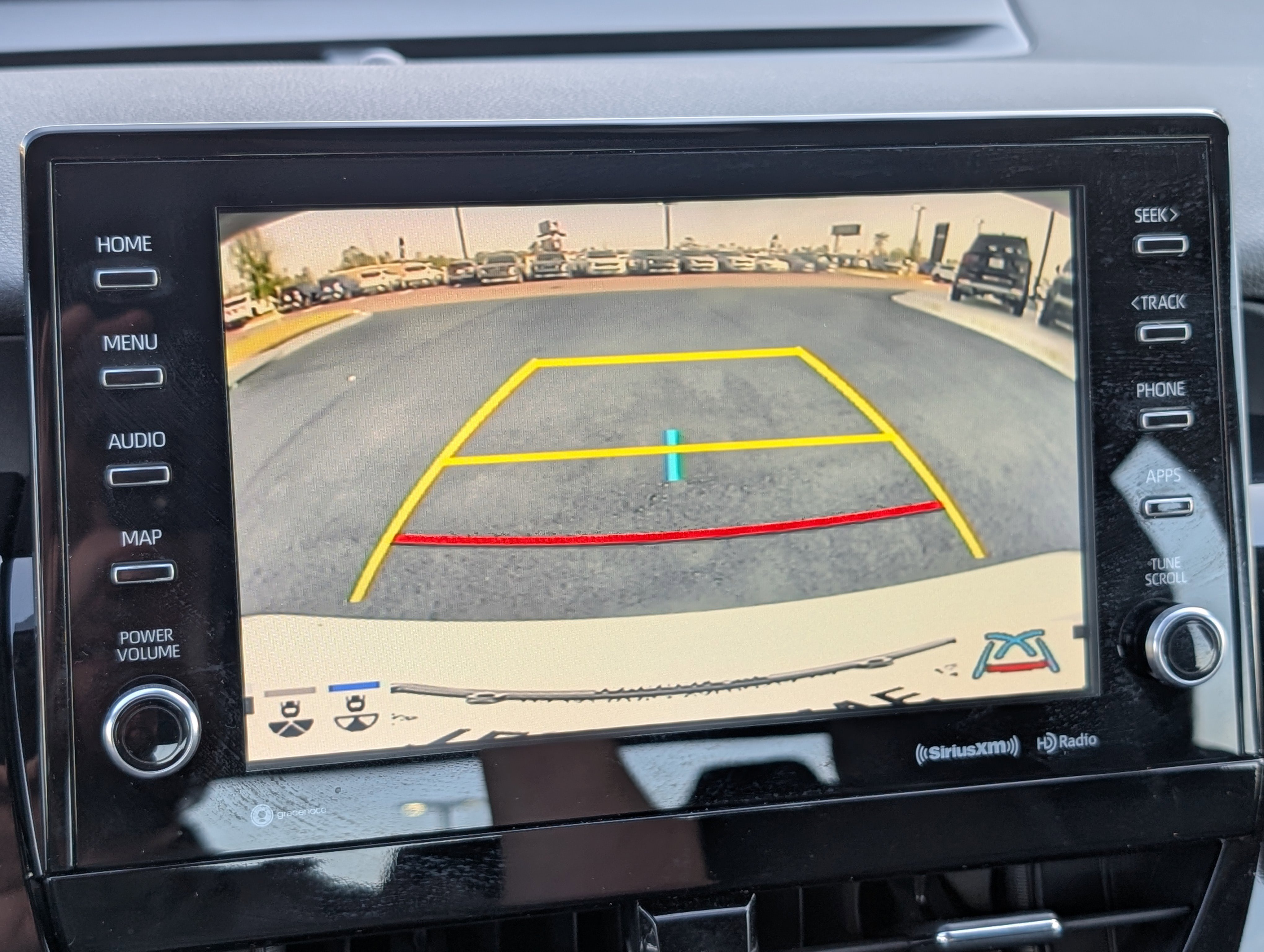 Used 2023 Toyota Camry XLE image 17