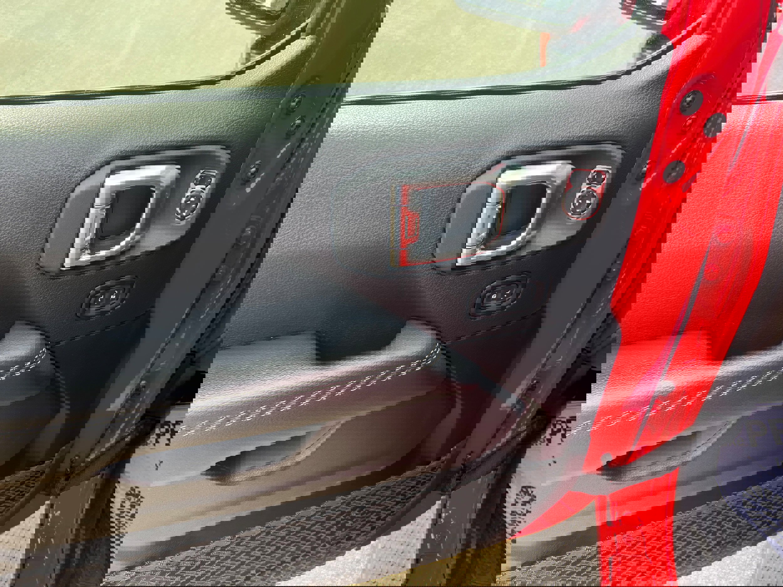 Used 2020 Jeep Wrangler Unlimited Sahara image 11