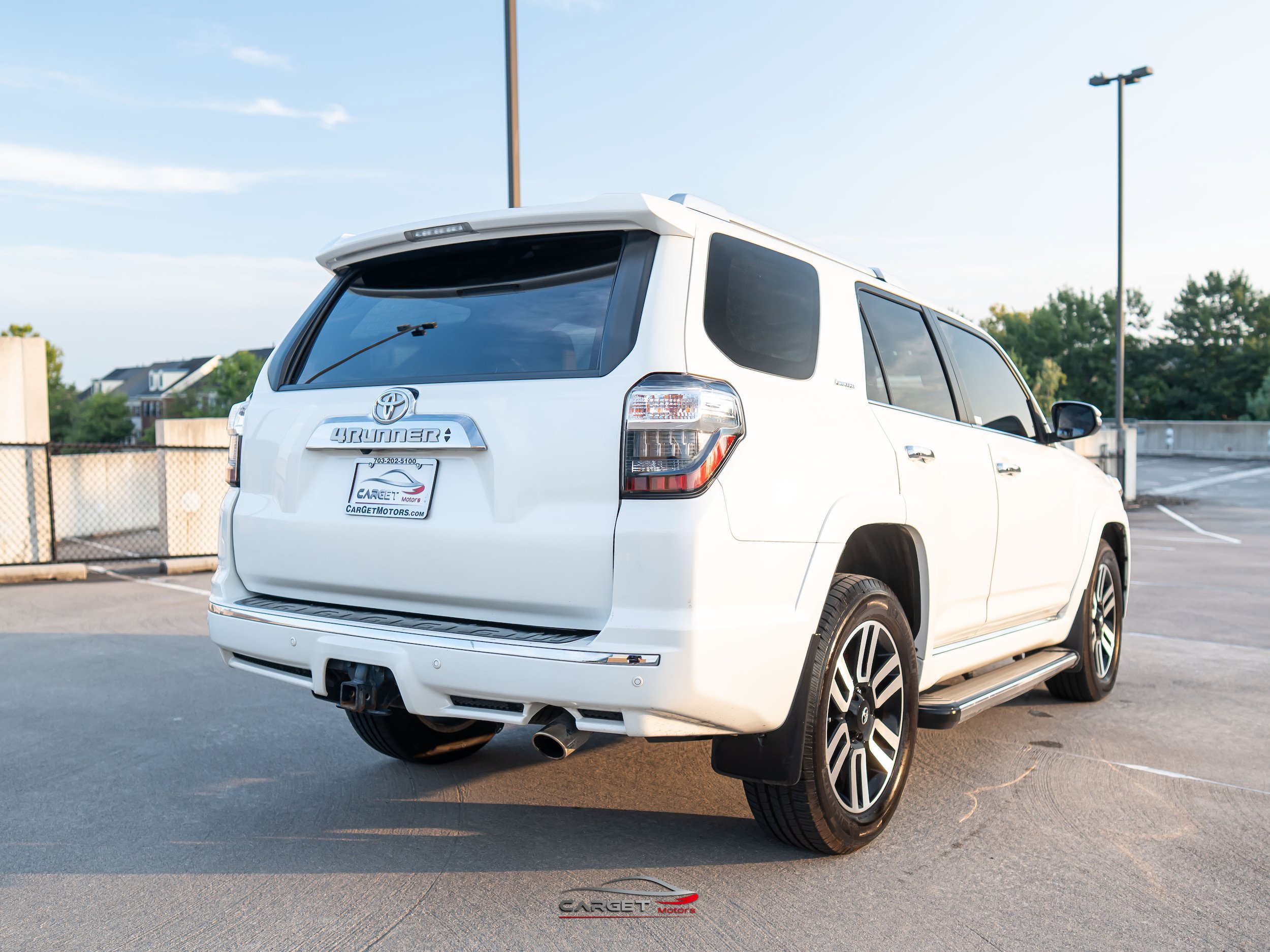 Used 2016 Toyota 4Runner Limited AWD/4WD image 7