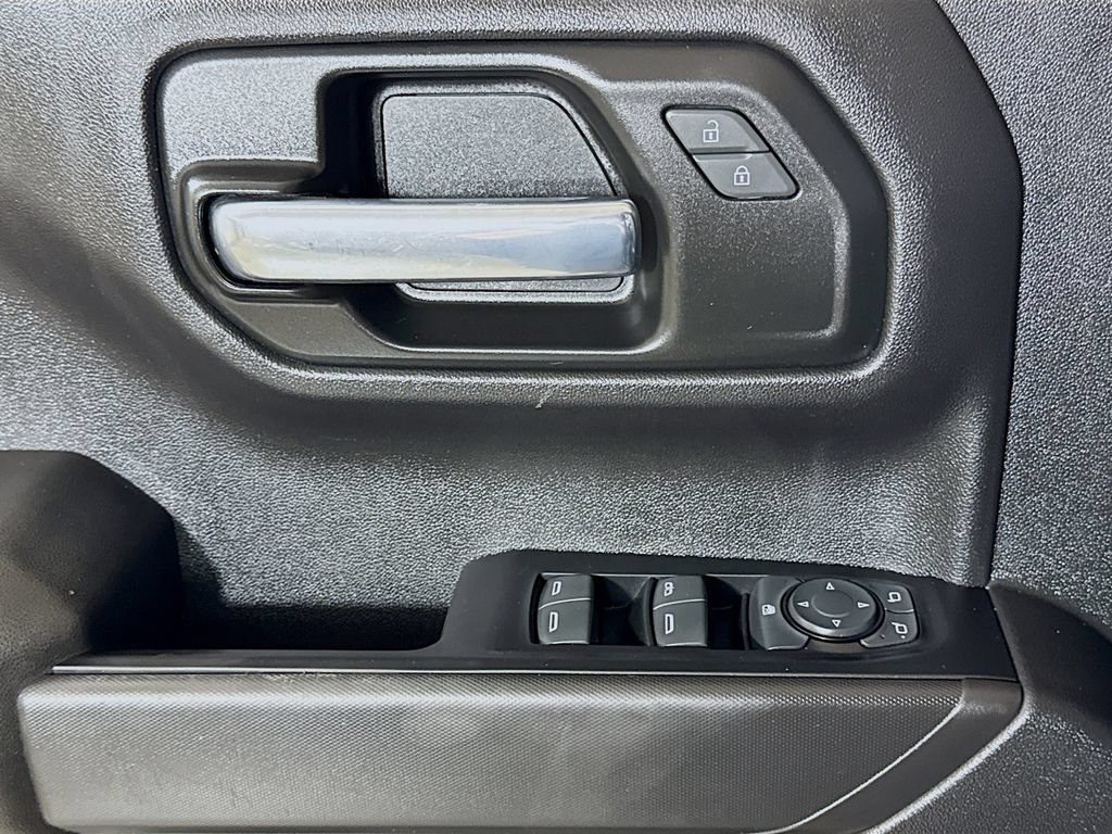 Certified 2023 Chevrolet Silverado 1500 Custom AWD/4WD image 15