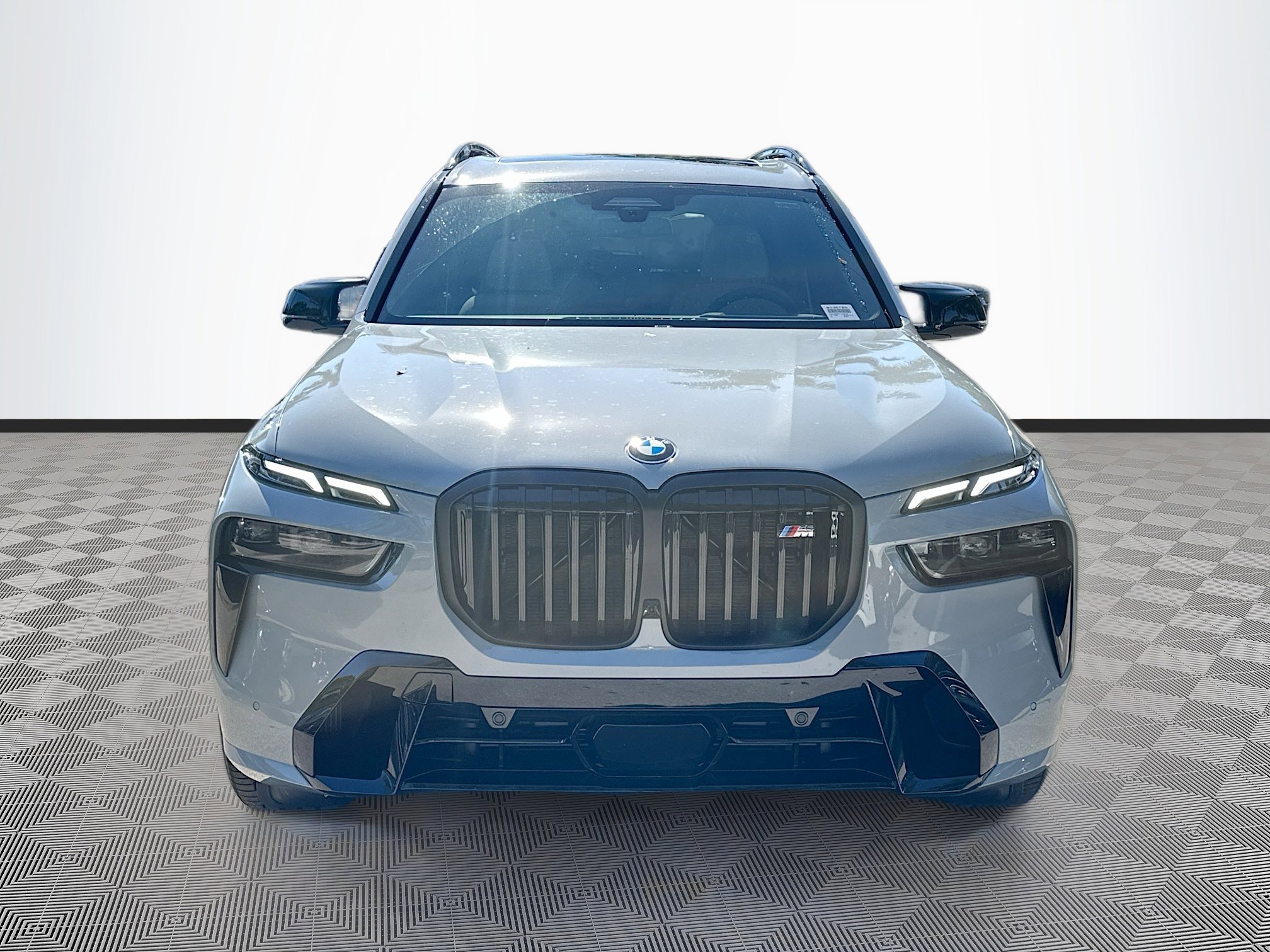 New 2026 BMW X7 M60i image 2