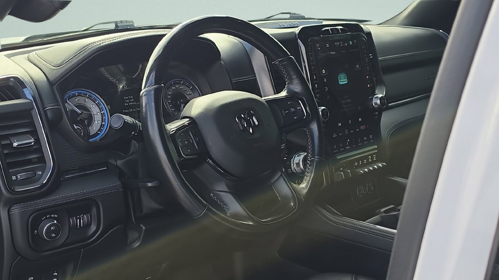Used 2022 RAM 1500 Limited w/ Off-Road Group AWD/4WD image 12