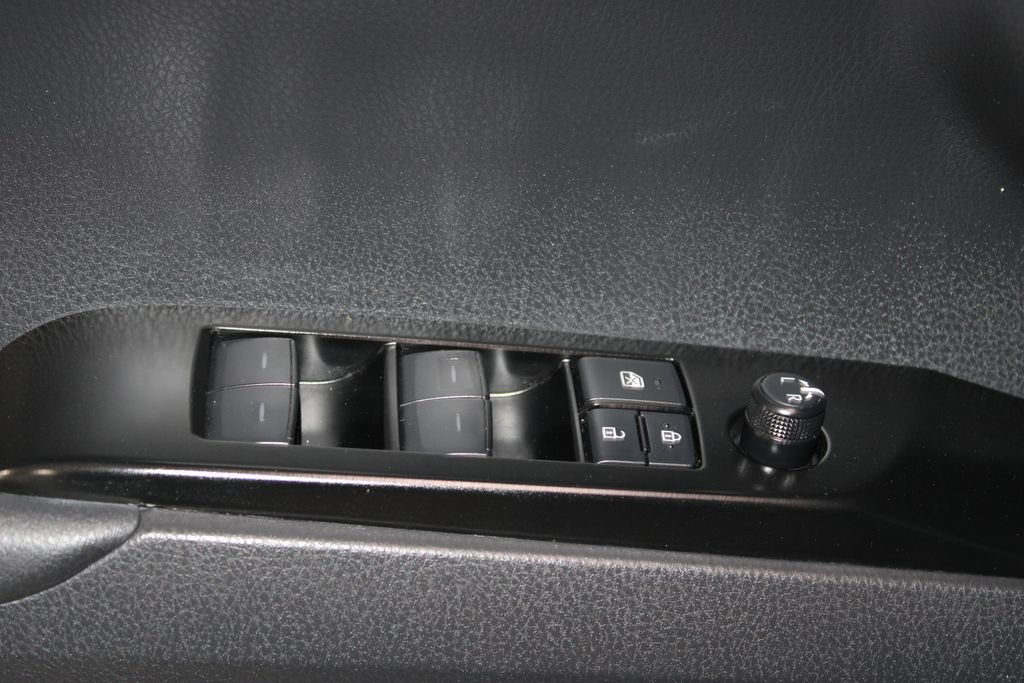 Used 2025 Toyota Camry LE FWD image 34