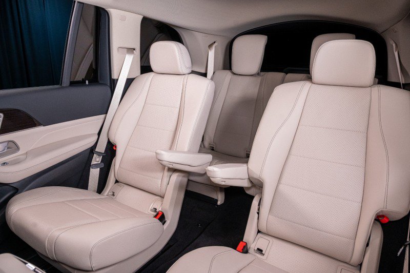 Certified 2026 Mercedes-Benz GLS 450 4MATIC image 16
