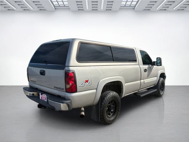Used 2004 Chevrolet Silverado 2500 LS AWD/4WD image 4