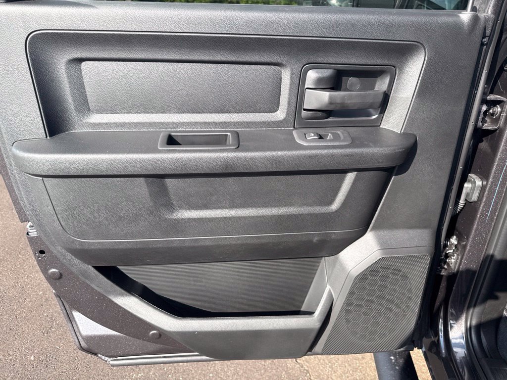 New 2027 RAM 3500 Tradesman AWD/4WD image 36