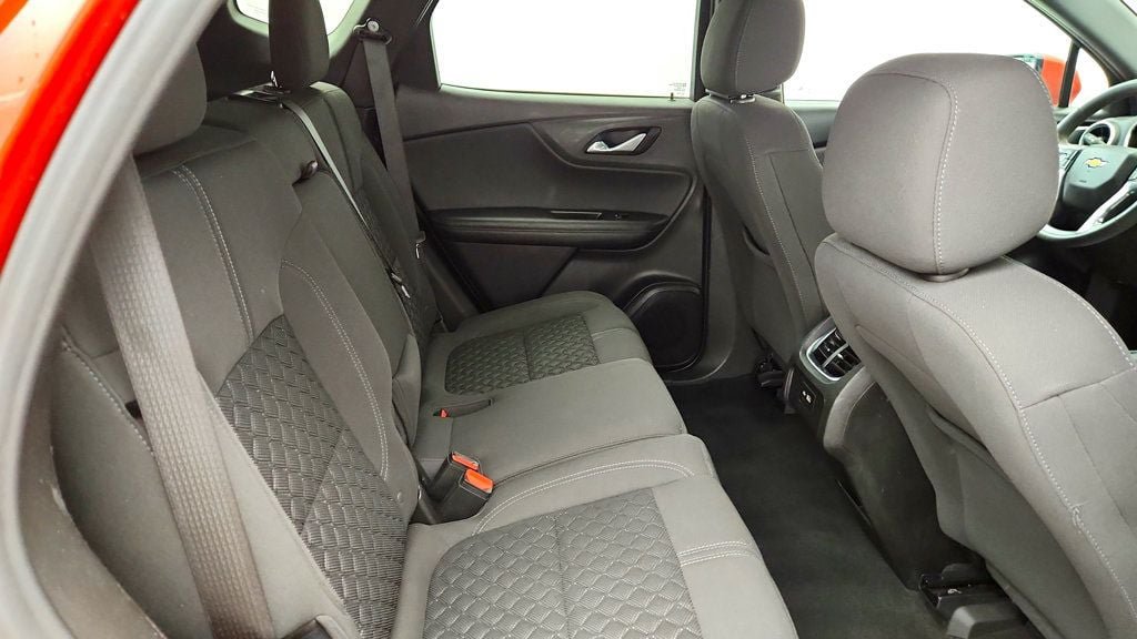 Used 2021 Chevrolet Blazer LT FWD image 21
