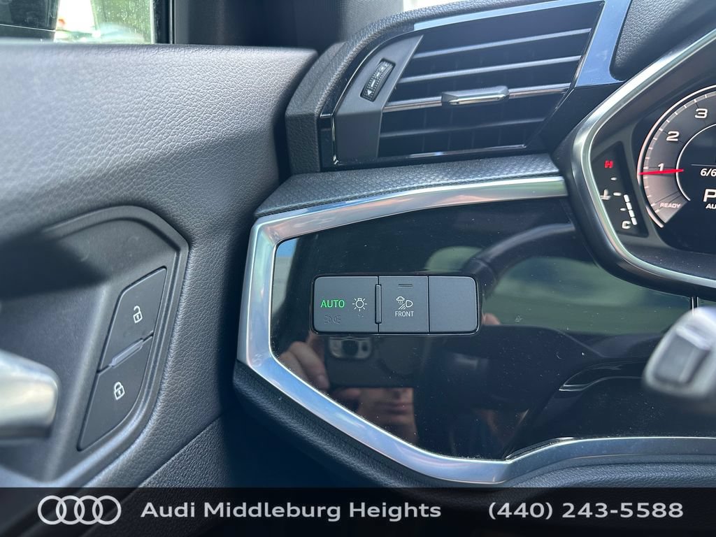 Certified 2023 Audi Q3 2.0T Premium Plus w/ Premium Plus Package AWD/4WD image 42