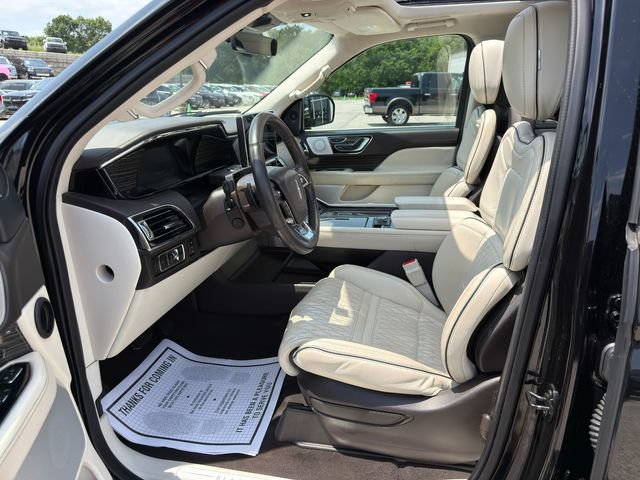 Used 2023 Lincoln Navigator Black Label AWD/4WD image 15