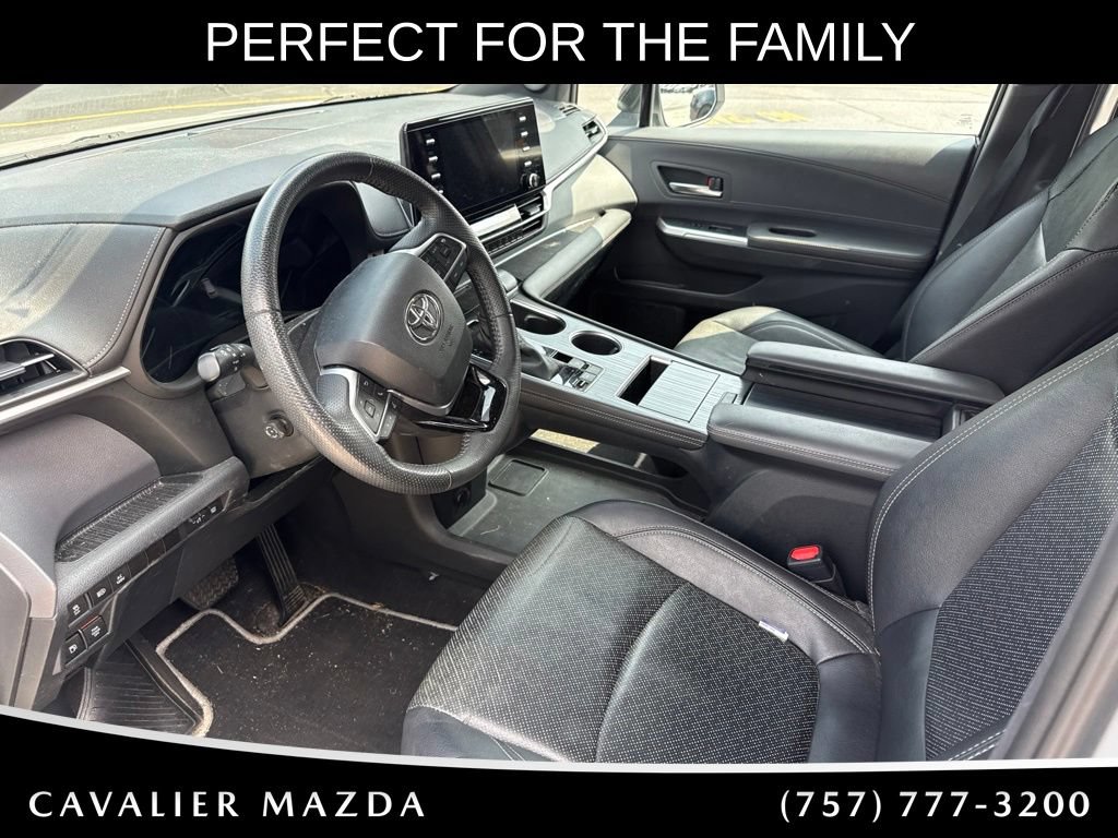 Used 2023 Toyota Sienna XSE w/ Protection Package (TMS) AWD/4WD image 11