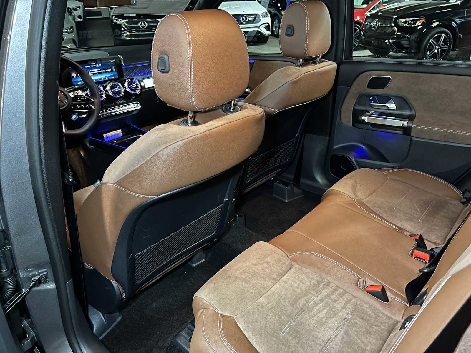 New 2026 Mercedes-Benz GLB 35 AMG 4MATIC image 19