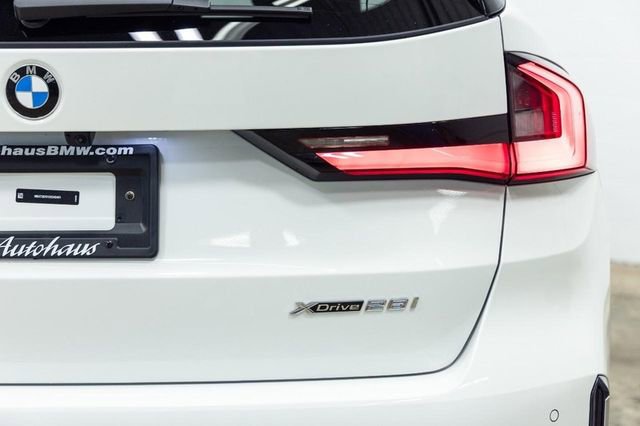 Certified 2025 BMW X1 xDrive28i AWD/4WD image 10