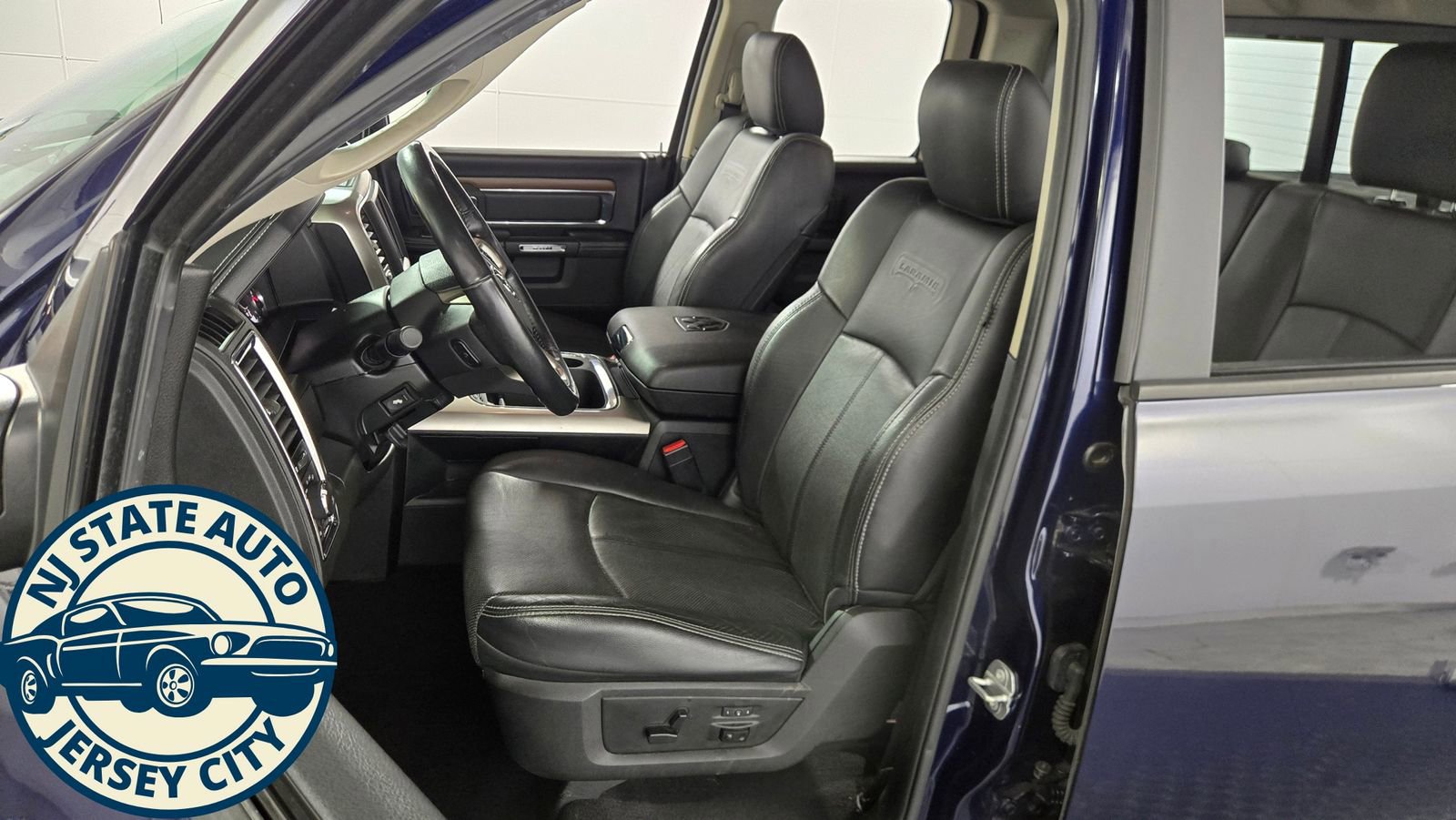 Used 2018 RAM 1500 Laramie w/ Convenience Group image 31